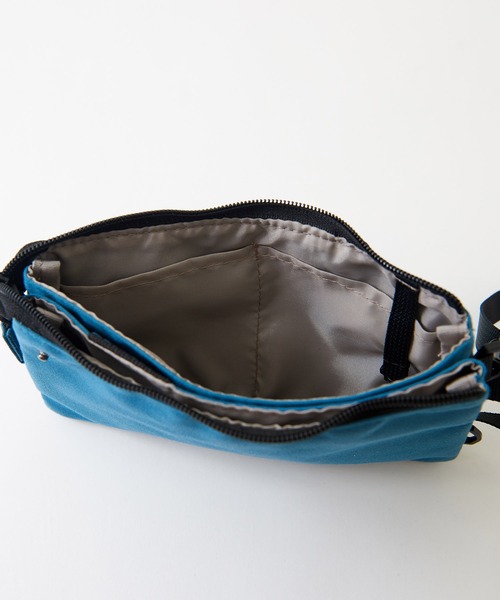 CUBE SUGAR(キューブシュガー)の「無地配色スマートミニマルチショルダーバッグ(ショルダーバッグ・レディース・ブラック/ベージュ/カーキ/ブルー/マスタード・M)」の22枚目の写真