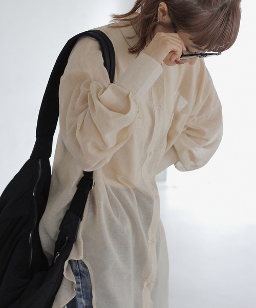 Crisp（クリスプ）の「シアールーズシャツ（シャツ/ブラウス・レディース・ベージュ/グレー/グリーン・FREE）」の2枚目の写真