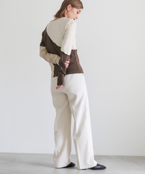 select MOCA(セレクトモカ)の「2022 AW カーブ切替クルーネックカットソー(Tシャツ/カットソー・レディース・ブラウン/カーキオリーブ・FREE)」の8枚目の写真