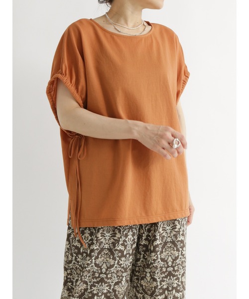 Samansa Mos2 blue(サマンサモスモスブルー)の「ドロストフレンチスリーブプルオーバー(Tシャツ/カットソー・レディース・ブラック/オレンジ/ライトベージュ・フリ-)」の5枚目の写真