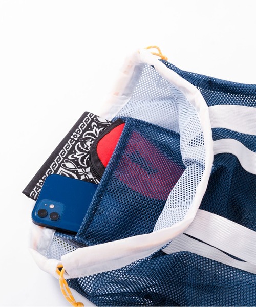 OFFSHORE（オフショア）の「OS×WEEKEND(ER) MESH BAG/オフショア×ウィークエンダー メッシュバッグ（トートバッグ・メンズ・ネイビー・ONESIZE）」の2枚目の写真