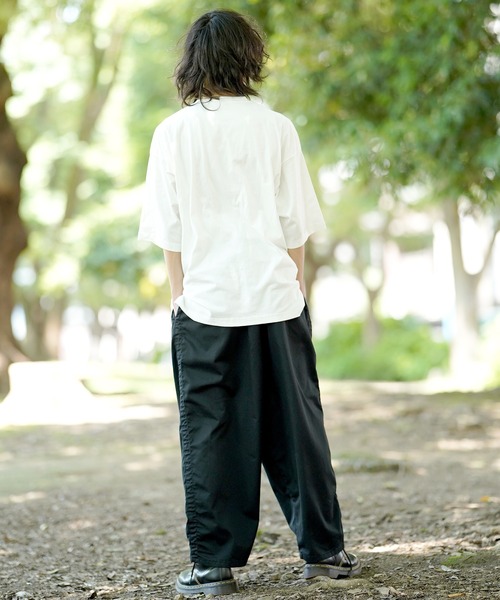 THE MILES(ザ マイルズ)の「AGITATOR アジテーター ビッグTシャツ ルーズT BIGTシャツ 無地T Tシャツ(Tシャツ/カットソー・メンズ・ホワイト/ブラック・MEDIUM/LARGE)」の18枚目の写真