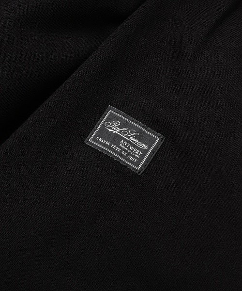 RAF SIMONS（ラフシモンズ）の「Regular fit hoodie with knot
