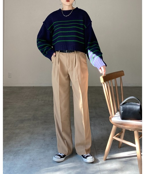 She's Closet（シーズクローゼット）の「オーバーサイズボリュームスリーブショート丈ルーズボーダーニット（ニット/セーター・レディース・ネイビー/アイボリー/ブラック・FREE）」の11枚目の写真