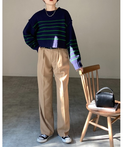 She's Closet（シーズクローゼット）の「オーバーサイズボリュームスリーブショート丈ルーズボーダーニット（ニット/セーター・レディース・ネイビー/アイボリー/ブラック・FREE）」の13枚目の写真
