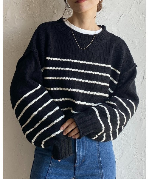 She's Closet（シーズクローゼット）の「オーバーサイズボリュームスリーブショート丈ルーズボーダーニット（ニット/セーター・レディース・ネイビー/アイボリー/ブラック・FREE）」の22枚目の写真