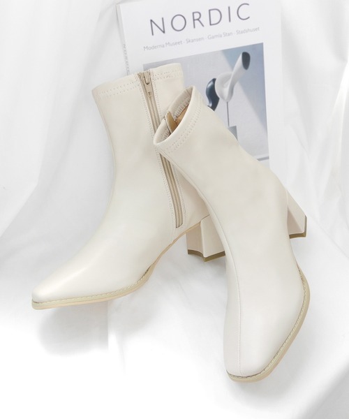 minia（ミニア）の「スクエアトゥフィットブーツ　◆（ブーツ・レディース・ゼブラ/ライトベージュ/ブラック/アイボリー・S/L/M/LL）」の13枚目の写真