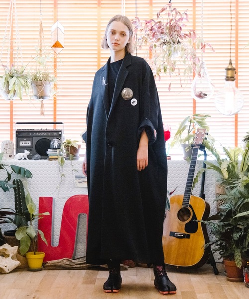 STOF(ストフ)の「Omnibus JQ right coat(チェスターコート・メンズ・ナチュラル/ブラック・S/M)」の2枚目の写真