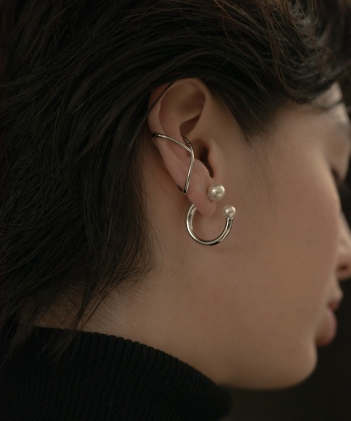 novice（ノーヴィス）の「【novice】Double Pearl Hoop Pierce（ピアス（両耳用）・レディース・ゴールド/シルバー・FREE）」の7枚目の写真