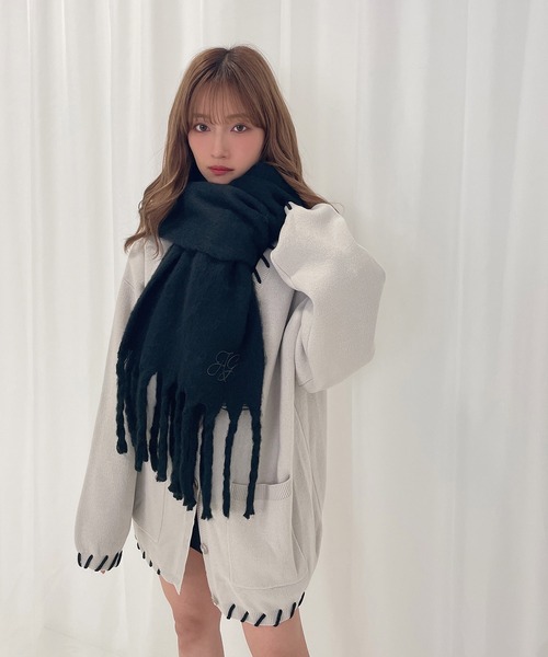 ANDGEEBEE（アンジービー）の「フリンジマフラー（マフラー・レディース・ブラック・FREE）」の4枚目の写真