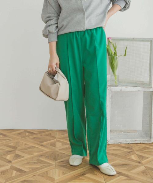 ITEMS URBANRESEARCH(アイテムズ アーバンリサーチ)の「『UR TECH』ピンタックイージーパンツ(その他パンツ・レディース・ベージュ/グリーン/ネイビー/ブラック・MEDIUM/SMALL)」の5枚目の写真