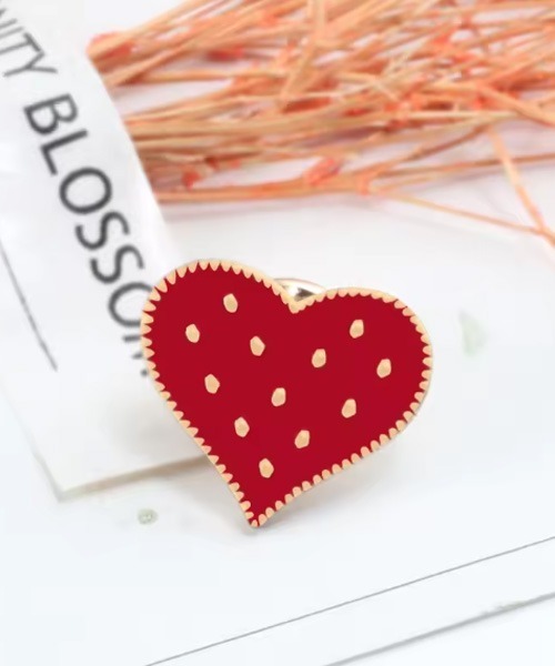 セール】【urge select】カジュアルデザイン ハート ピンバッジ