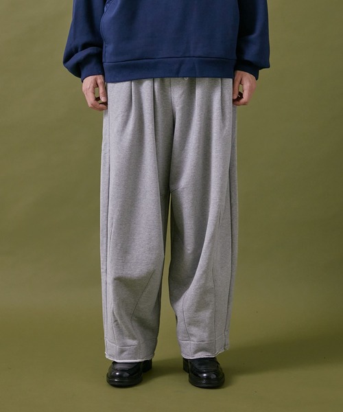 PUBLIC TOKYO（パブリックトウキョウ）の「バルーンスウェットイージーパンツ（スウェットパンツ・メンズ・グレー/ダークグレー・1/2）」の9枚目の写真