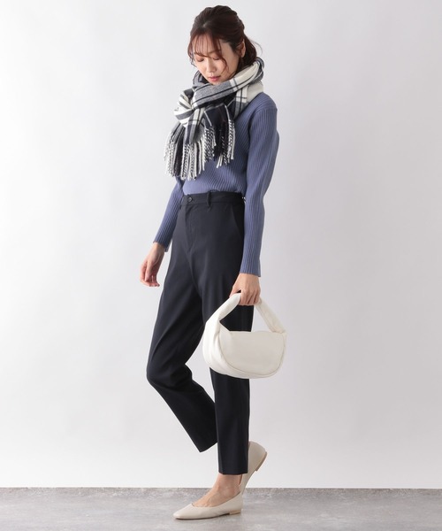 GLOBAL WORK(グローバルワーク)の「静電軽減柄ストール/281700(マフラー・レディース・ベージュ/ネイビー/イエロー/ブルー/グリーン/ダークブルー/ライトピンク・FREE)」の21枚目の写真