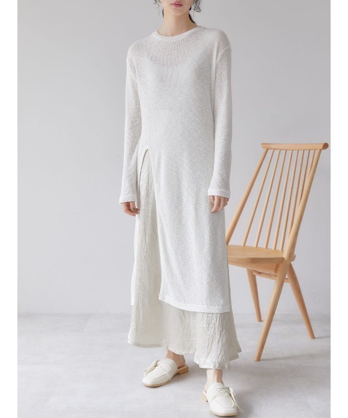 Ayla(アイラ)の「long slit knit(ワンピース・レディース・ライトベージュ/アイボリー・FREE)」の3枚目の写真