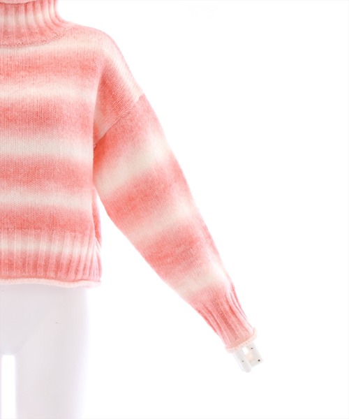 clear（クリア）の「グラデーションボーダーショートニットトップス（ニット/セーター・レディース・ピンク/オレンジ/イエロー/ブルー・F）」の10枚目の写真