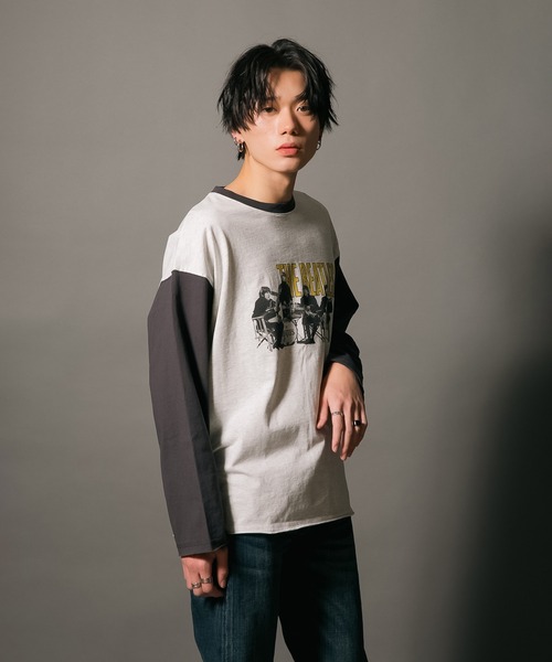 【THE BEATLES/ザ・ビートルズ 】袖配色 ビッグシルエット フォトプリント ロンT ツアーT バンドT ロックT 古着 60年代 70年代 80年代(Tシャツ/カットソー)|The Beatles(ザビートルズ) 【THE BEATLES/ザ・ビートルズ 】袖配色 ビッグシルエット フォトプリント ロンT ツアーT バンドT ロックT 古着 60年代 70年代 80年代(Tシャツ/カットソー)|The Beatles(ザビートルズ)