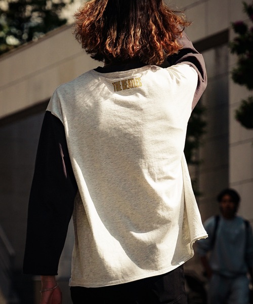 【THE BEATLES/ザ・ビートルズ 】袖配色 ビッグシルエット フォトプリント ロンT ツアーT バンドT ロックT 古着 60年代 70年代 80年代(Tシャツ/カットソー)|The Beatles(ザビートルズ) 【THE BEATLES/ザ・ビートルズ 】袖配色 ビッグシルエット フォトプリント ロンT ツアーT バンドT ロックT 古着 60年代 70年代 80年代(Tシャツ/カットソー)|The Beatles(ザビートルズ)