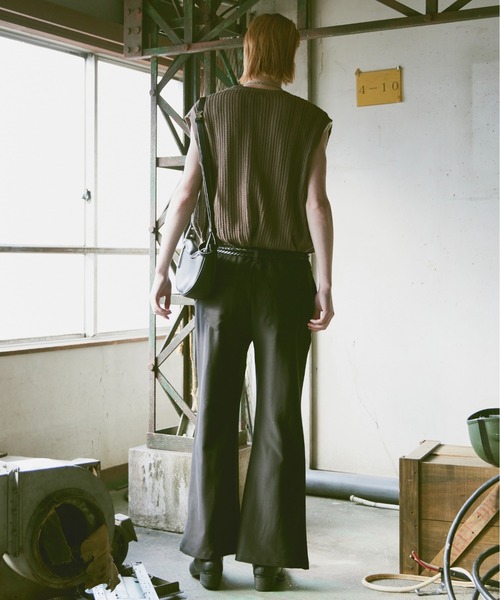 ln fortis（ロンフォルティス）の「ln fortis - サイドボタンフレアスラックス（その他パンツ・メンズ・ブラウン/ブラック・SMALL/MEDIUM）」の19枚目の写真