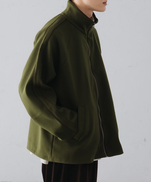 epnok(エプノック)の「スタンドネックパイピングブルゾン(ブルゾン・メンズ・ダークグレー/カーキ/モカ・SMALL/LARGE/MEDIUM)」の6枚目の写真