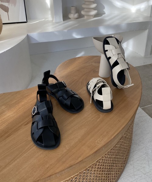 CAPRICIEUX LE'MAGE（カプリシューレマージュ）の「グルカサンダル（サンダル・レディース・ブラック/ホワイト系その他・38/37）」の12枚目の写真