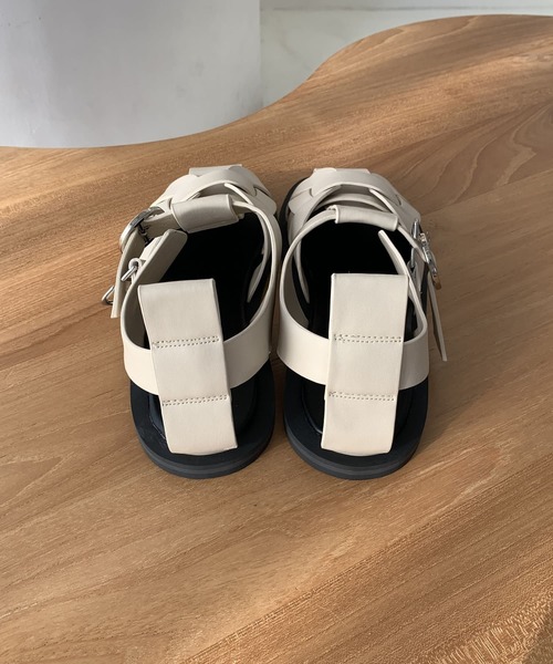 CAPRICIEUX LE'MAGE（カプリシューレマージュ）の「グルカサンダル（サンダル・レディース・ブラック/ホワイト系その他・38/37）」の15枚目の写真