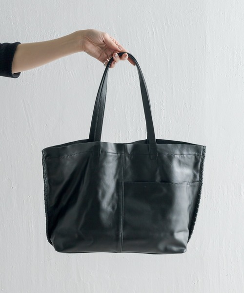 ear PAPILLONNER（イアパピヨネ）の「サイドポイントトートバッグ　Lサイズ（ショルダーバッグ・レディース・シルバー/ブラック/パープル・FREE）」の18枚目の写真