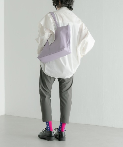 ear PAPILLONNER（イアパピヨネ）の「サイドポイントトートバッグ　Lサイズ（ショルダーバッグ・レディース・シルバー/ブラック/パープル・FREE）」の5枚目の写真