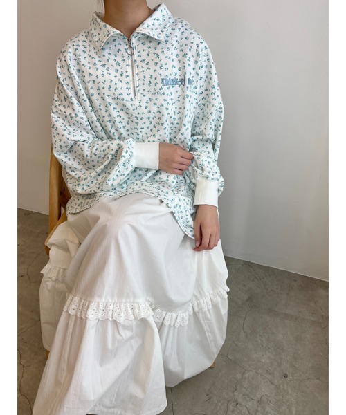 WC（ダブル シー）の「リトルフラワーハーフジップスウェット（スウェット・レディース・パープル/サックスブルー/ピンク・FREE）」の4枚目の写真