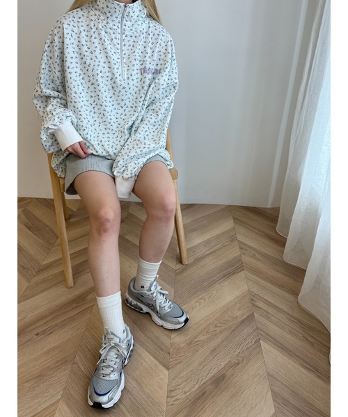 WC（ダブル シー）の「リトルフラワーハーフジップスウェット（スウェット・レディース・パープル/サックスブルー/ピンク・FREE）」の14枚目の写真