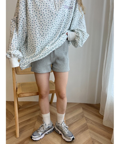 WC（ダブル シー）の「リトルフラワーハーフジップスウェット（スウェット・レディース・パープル/サックスブルー/ピンク・FREE）」の17枚目の写真