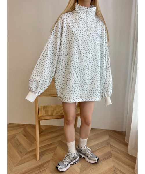 WC（ダブル シー）の「リトルフラワーハーフジップスウェット（スウェット・レディース・パープル/サックスブルー/ピンク・FREE）」の18枚目の写真