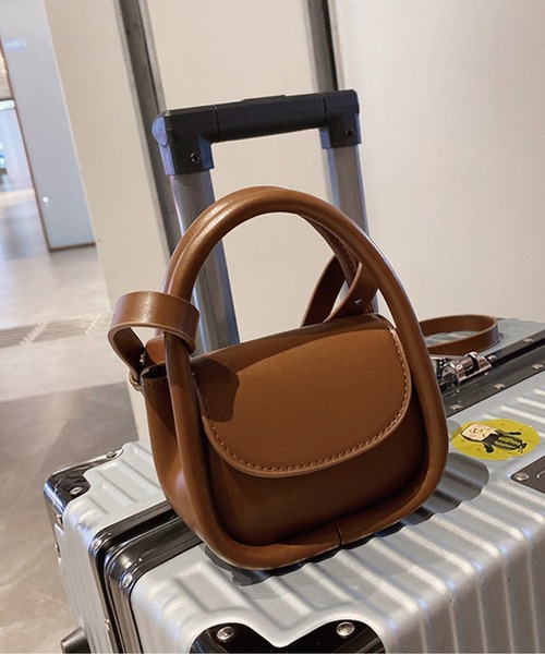 meJane（ミージェーン）の「コロンとした形が可愛いミニショルダー