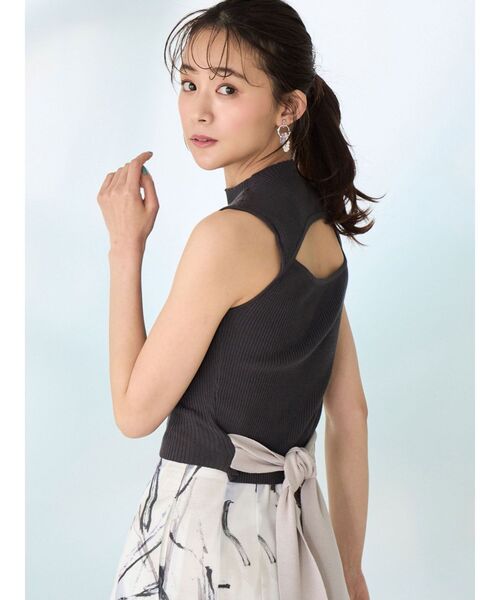 MERCURYDUO（マーキュリーデュオ）の「2WAYスリットリボンコンパクトニット（ニット/セーター・レディース・グリーン/チャコールグレー/オフホワイト/ブラック・FREE）」の13枚目の写真