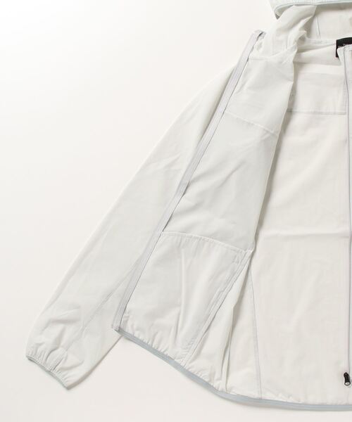 THE NORTH FACE(ザノースフェイス)の「ザ ノース フェイス THE NORTH FACE Mountain Softshell Hoodie マウンテンソフトシェルフーディ(マウンテンパーカー・メンズ・ブラック/グレー・M/LL/L)」の4枚目の写真