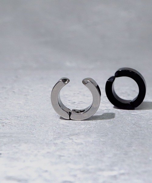 SBG(エスビー)の「SBG シンプルリングピアス/イヤーカフ(ピアス(片耳用)・メンズ・シルバー系その他/シルバー/ブラック系その他/ブラック・FREE)」の8枚目の写真