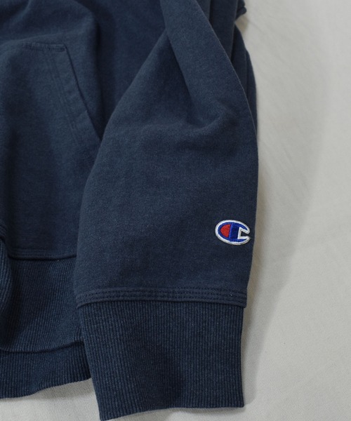 Champion（チャンピオン）の「【ヴィンテージ古着】Champion / チャンピオン ロゴ刺繍 スウェットパーカー（パーカー・メンズ・グレー・X-LARGE）」の4枚目の写真