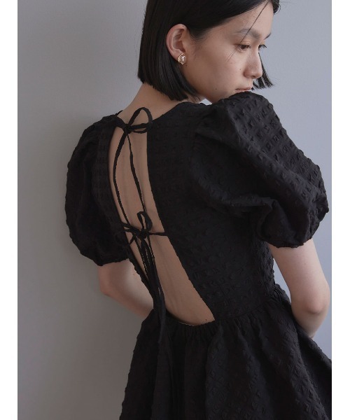 Stylevoice for xxx(スタイルヴォイスフォー)の「スクエアネックジャガードペプラムブラウス(シャツ/ブラウス・レディース・ブラック/ホワイト・FREE)」の10枚目の写真