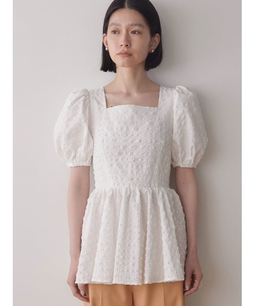 Stylevoice for xxx(スタイルヴォイスフォー)の「スクエアネックジャガードペプラムブラウス(シャツ/ブラウス・レディース・ブラック/ホワイト・FREE)」の5枚目の写真