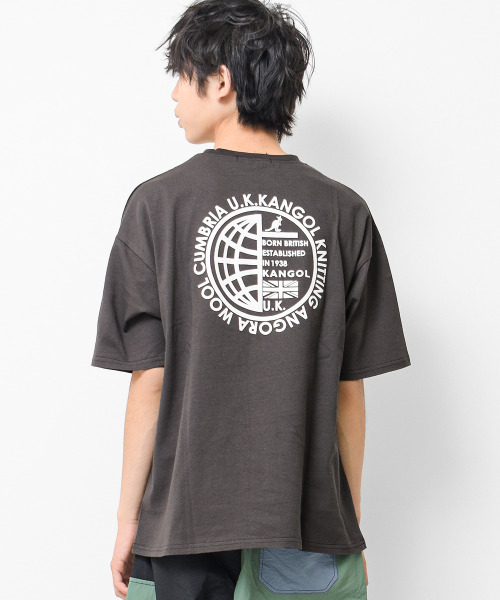 KANGOL KIDS(カンゴールキッズ)の「KANGOL 別注INTERNATIONALビッグTシャツ(Tシャツ/カットソー・キッズ・オフホワイト/ブラック/チャコールグレー・130/150/140/120)」の3枚目の写真