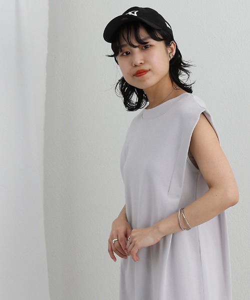 COLONY 2139(コロニートゥーワンスリーナイン)の「エンザイムダンボール肩タックロングワンピース(ワンピース・レディース・チャコールグレー/ライトグレー/ブラック・SMALL/MEDIUM)」の16枚目の写真