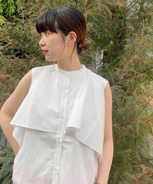 KBF（ケイビーエフ）の「2WAYマントブラウス（シャツ/ブラウス・レディース・グリーン系その他/ブラック/オフホワイト・ONE）」の5枚目の写真