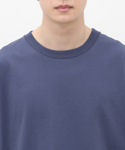 417 EDIFICE(フォーワンセブンエディフィス)の「シルキーニュアンス クルーネック Tシャツ(Tシャツ/カットソー・メンズ・ホワイト/ベージュ/グレー/コバルトブルー・SMALL/MEDIUM/LARGE)」の9枚目の写真