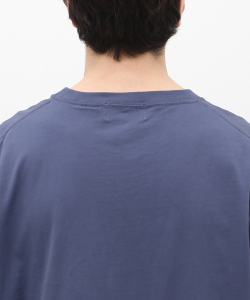 417 EDIFICE(フォーワンセブンエディフィス)の「シルキーニュアンス クルーネック Tシャツ(Tシャツ/カットソー・メンズ・ホワイト/ベージュ/グレー/コバルトブルー・SMALL/MEDIUM/LARGE)」の10枚目の写真