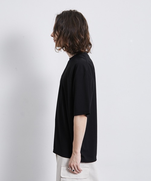 JUNRED(ジュンレッド)の「【 イージーケア 】シルキーフェイスハーフスリーブTシャツ(Tシャツ/カットソー・メンズ・ベージュ系その他/ブラック/ブルー・M/L/LL)」の4枚目の写真
