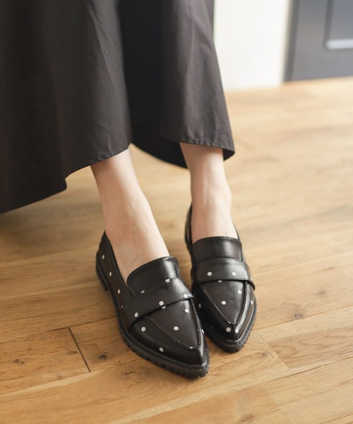 SESTO（セスト）の「ドット柄ポインテッドトゥローファー（ローファー・レディース・ブラック・22.5cm/23.0cm/23.5cm/24.0cm/24.5cm/25.0cm）」の8枚目の写真