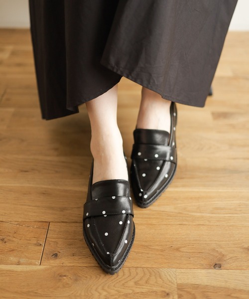 SESTO（セスト）の「ドット柄ポインテッドトゥローファー（ローファー・レディース・ブラック・22.5cm/23.0cm/23.5cm/24.0cm/24.5cm/25.0cm）」の9枚目の写真