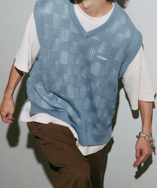 Perushu（ペルーシュ）の「メッシュチェックニットベスト（ベスト・メンズ・ブルーグリーン/ブラック/ボルドー・LARGE/MEDIUM）」の2枚目の写真