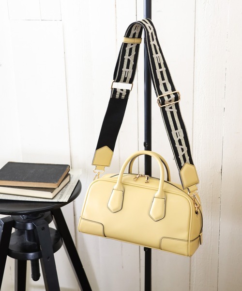 BAYFLOW（ベイフロー）の「ロゴテープ横長ボストン（ボストンバッグ・レディース・シルバー/ブラック/イエロー・FREE）」の2枚目の写真