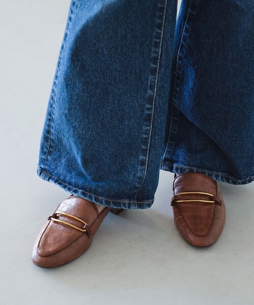 B:MING by BEAMS（ビーミングバイビームス）の「B:MING by BEAMS / 型押し ローファー ミュール（ローファー・レディース・ブラック/ブラウン・23.5/22.5/24.5）」の2枚目の写真